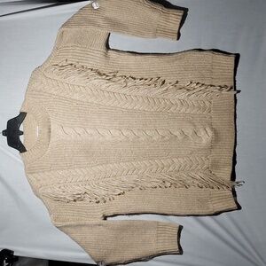 Wonderly oversized‎ Fisherman Chunky cable knit sweater fringe accents size M.